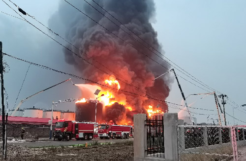 不朽情缘-官方网站压缩空气泡沫消防车接济广东省拉萨市高妙区火警